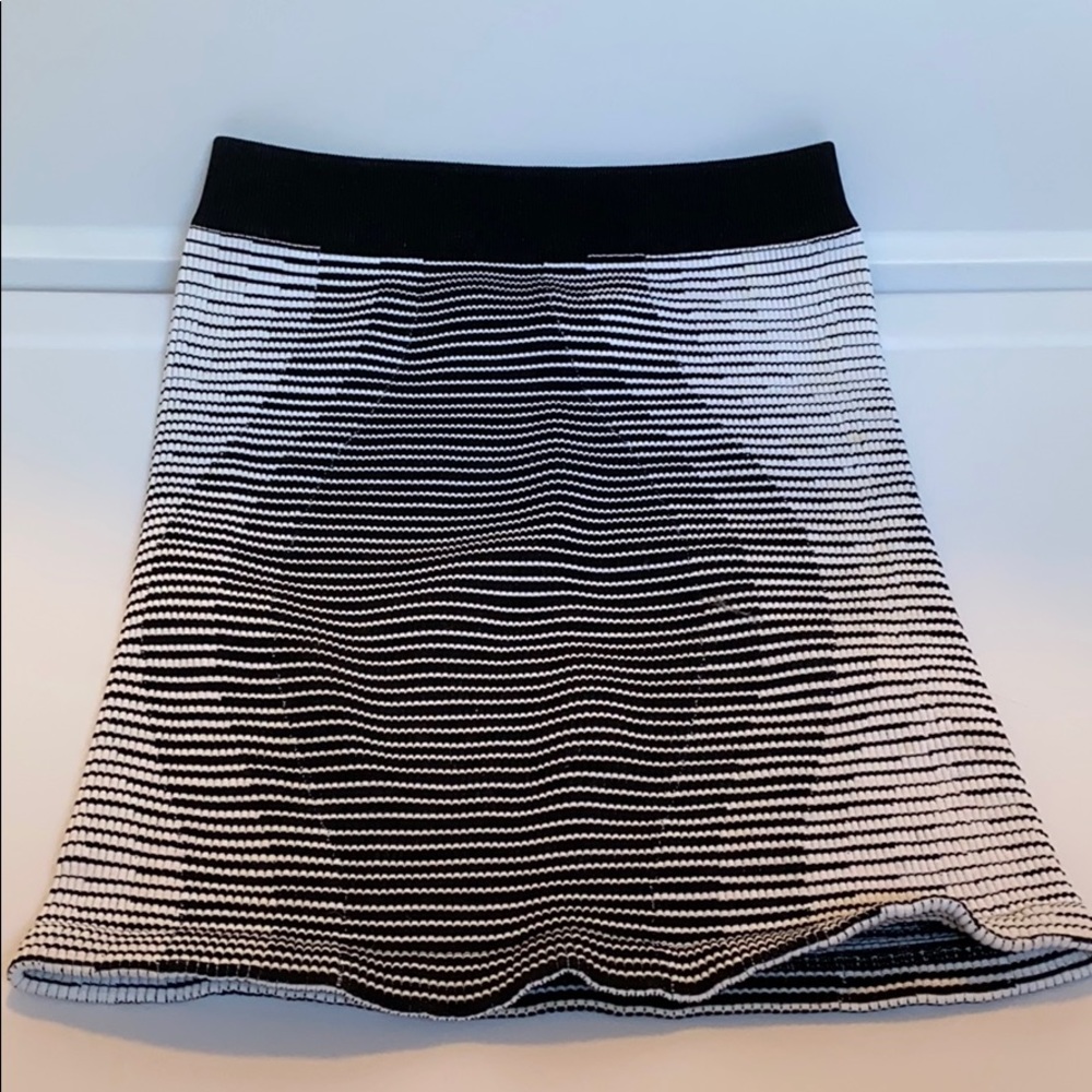 BCBG matching black and white set!